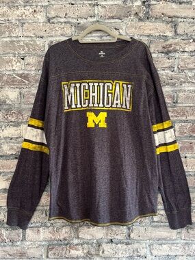 Michigan Long Sleeve Tee brand new/no tags. Smoke and pet free Go Blue Unisex